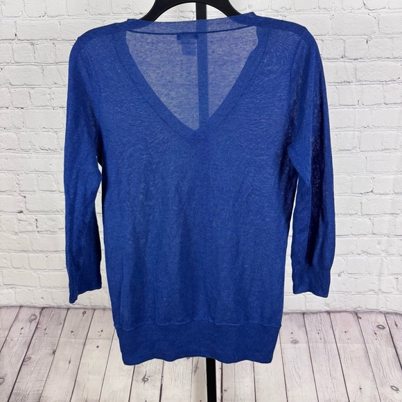J. Crew Blue Linen and Silk Blend V-Neck Sweater Size Small - Picture 6 of 6